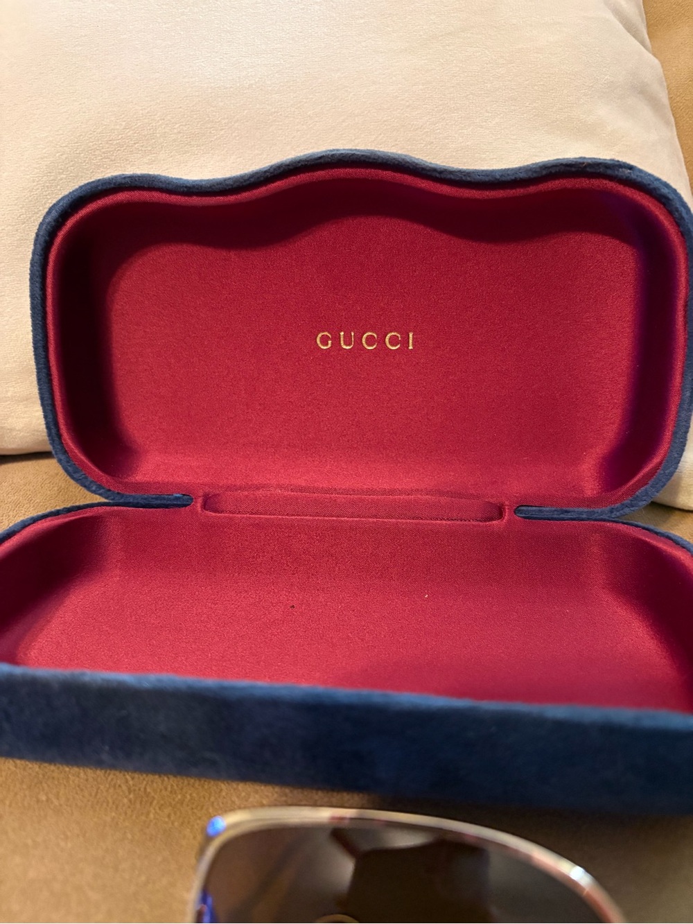 Gucci Horsebit Oversized Gold Frame Sunglasses with Brown Gradient Lenses - Picture 3 of 12